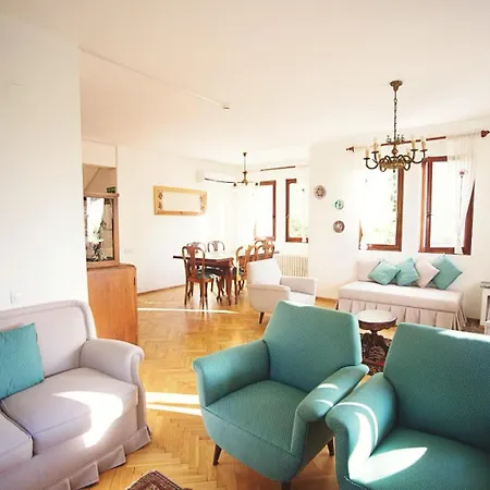 Villa Guezide Sapanca Koesk&villa Sakarya (Marmara)
